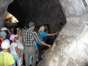 Экскурсия в Талдинской пещере